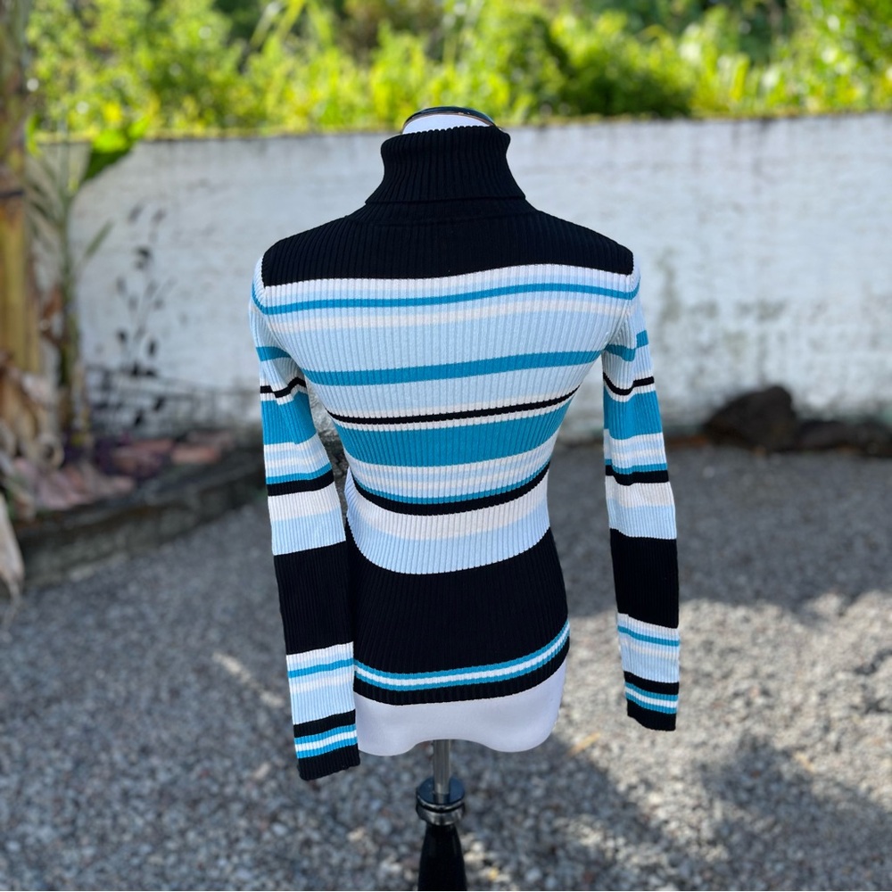 Vintage Y2K Striped Turtleneck - Picture 4 of 16